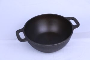 Pre-seasoned cast iron deep kadaai