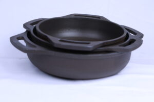 Pre-seasoned flat bottom kadaai